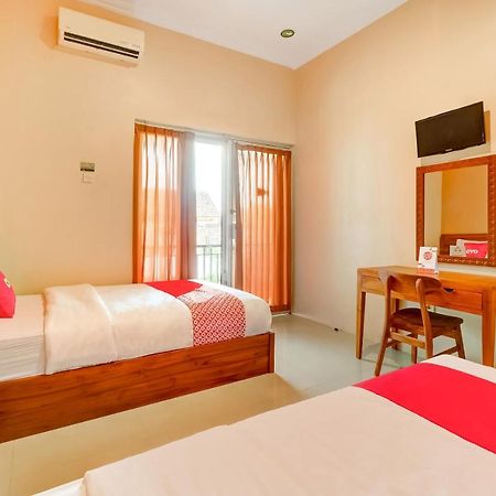 Melati Super Oyo 3496 Griya Gayatri Syariah酒店 外观 照片