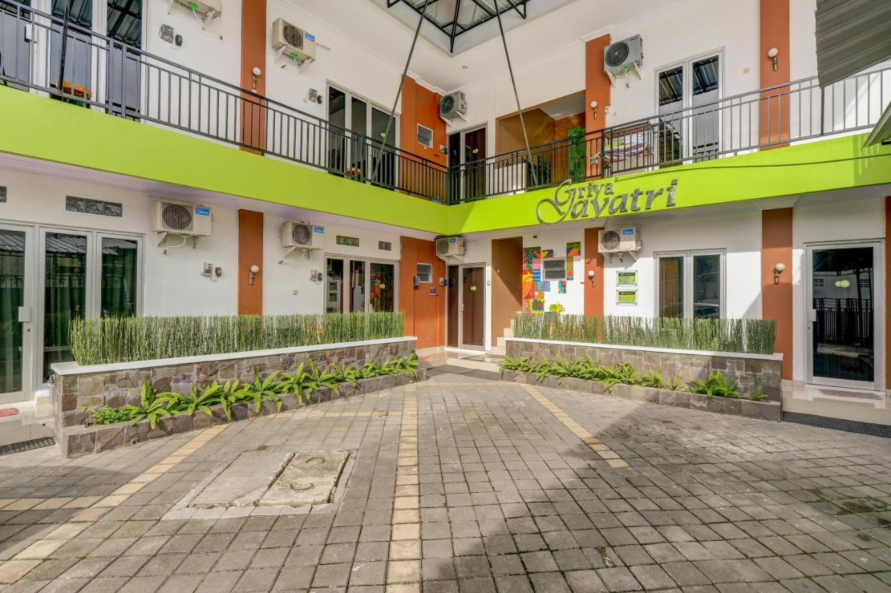 Melati Super Oyo 3496 Griya Gayatri Syariah酒店 外观 照片