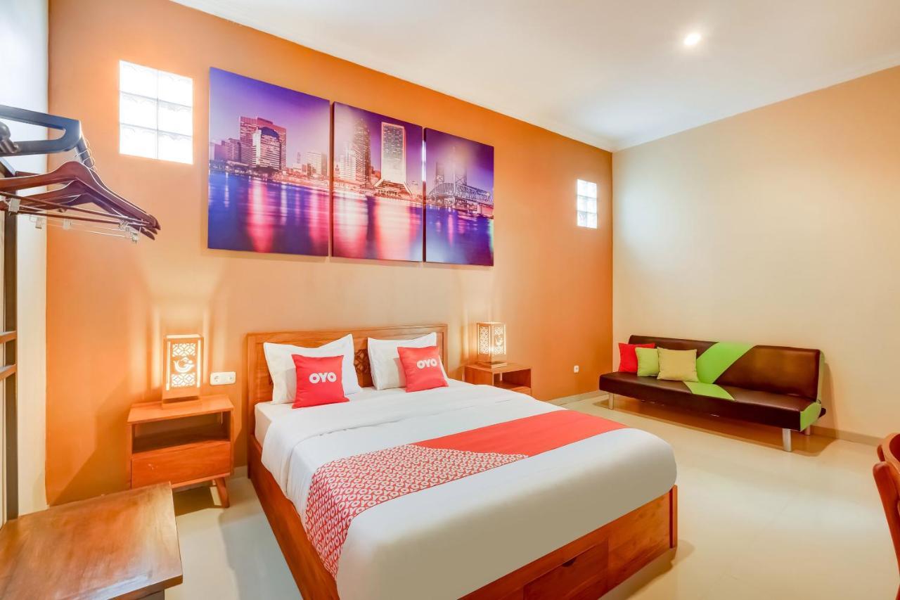 Melati Super Oyo 3496 Griya Gayatri Syariah酒店 外观 照片