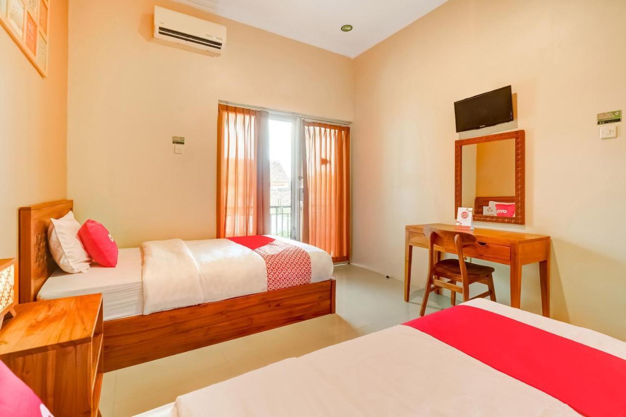 Melati Super Oyo 3496 Griya Gayatri Syariah酒店 外观 照片